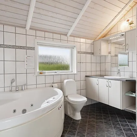 Strandnahes Für Ganze Familie Ferienhaus Broager